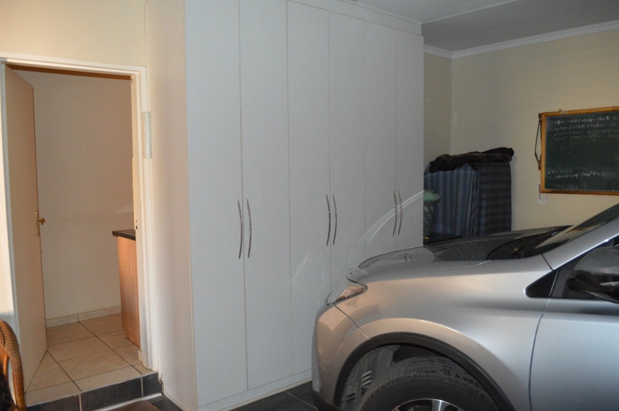 3 Bedroom Property for Sale in Wilkoppies North West